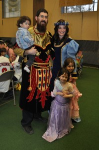 033116_sb_PurimRabbiFamily            